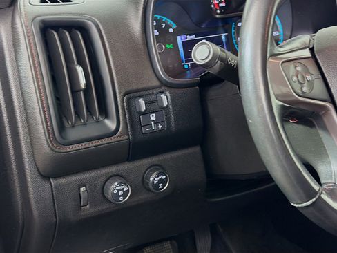 Used 2017 GMC Canyon SLE w/ All Terrain Package image 11