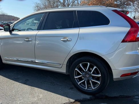 Used 2017 Volvo XC60 T6 Dynamic w/ Preferred Option Package image 6