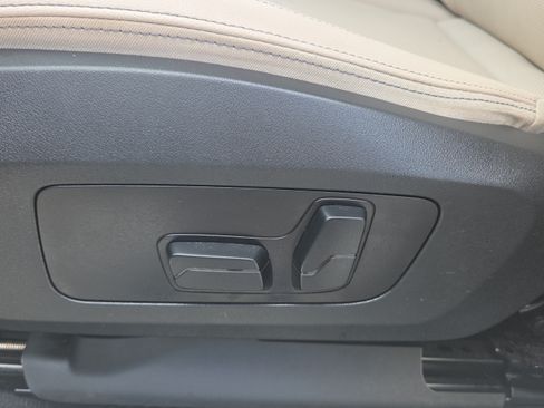 Used 2023 BMW X1 xDrive28i AWD/4WD image 10