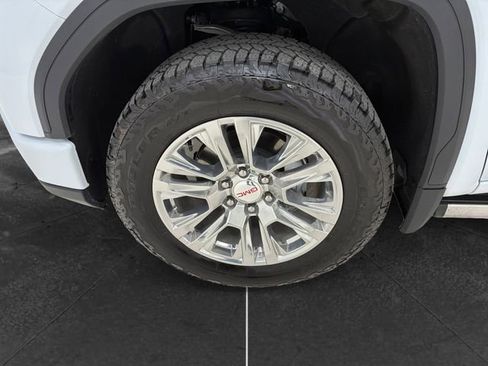 Used 2026 GMC Sierra 1500 Denali AWD/4WD image 9