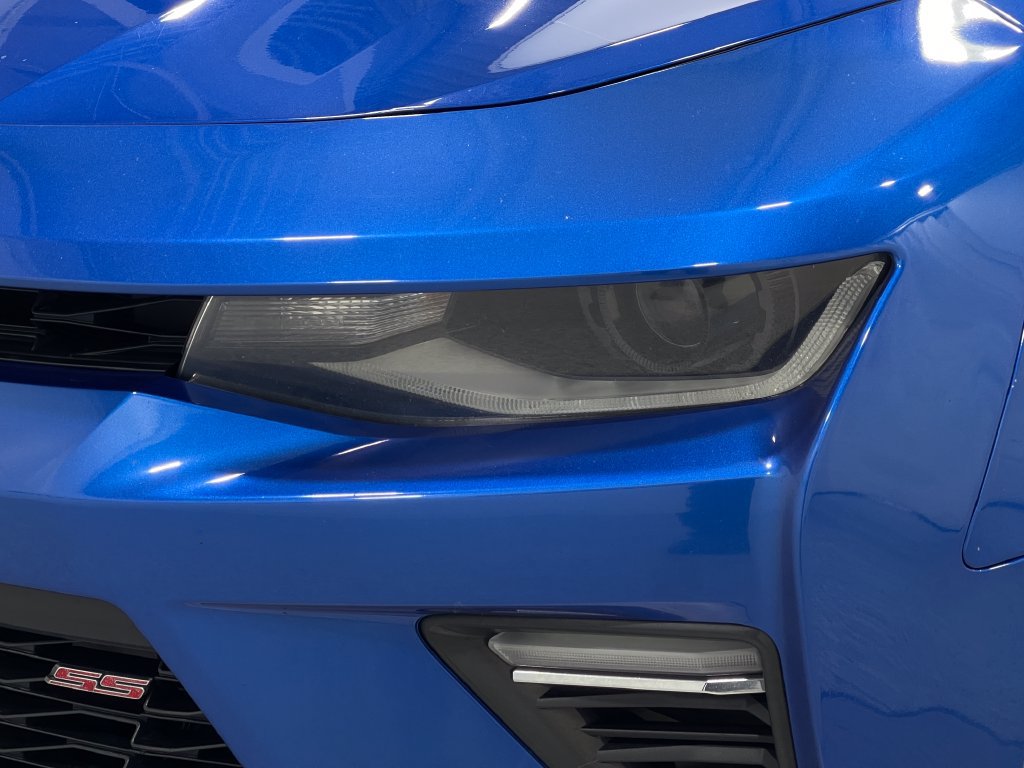 Used 2018 Chevrolet Camaro SS RWD image 32