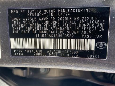 Used 2024 Toyota Camry SE image 20