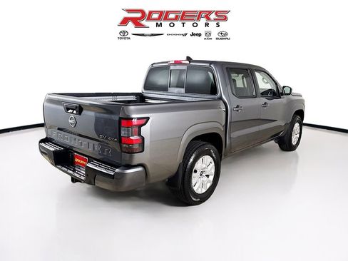 Used 2022 Nissan Frontier SV image 8