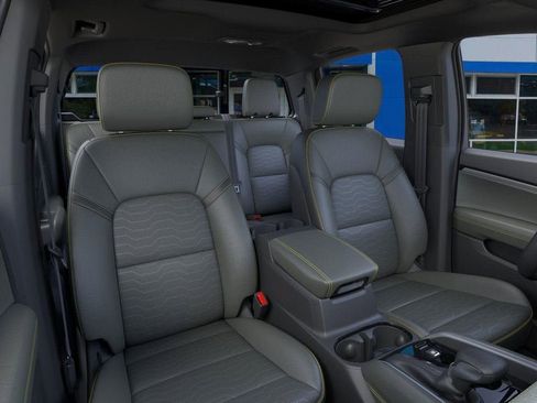 New 2026 Chevrolet Colorado ZR2 image 16
