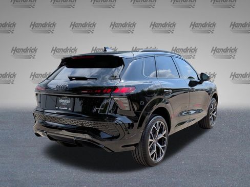 Used 2026 Audi Q3 quattro 2.0T AWD/4WD image 9