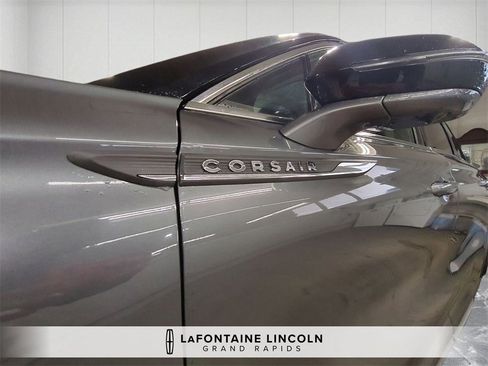 Used 2022 Lincoln Corsair Reserve w/ Equipment Group 201A image 19