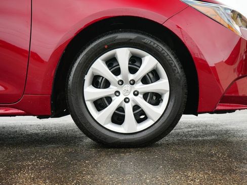 Used 2026 Toyota Corolla LE image 9