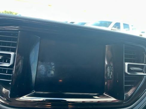 Used 2021 Dodge Durango SXT RWD image 25