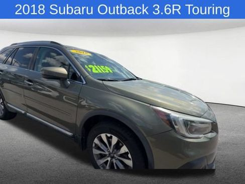 Used 2018 Subaru Outback 3.6R Touring AWD/4WD image 2