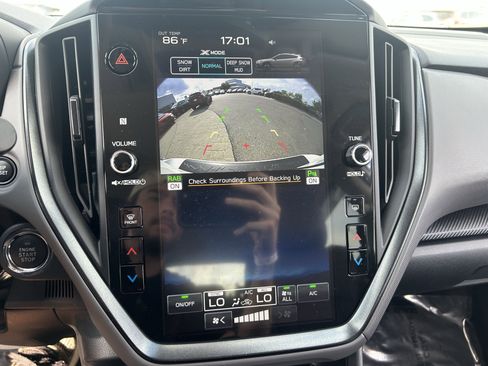 Used 2025 Subaru Crosstrek 2.5i Limited w/ Crosstrek Mirror Package image 13