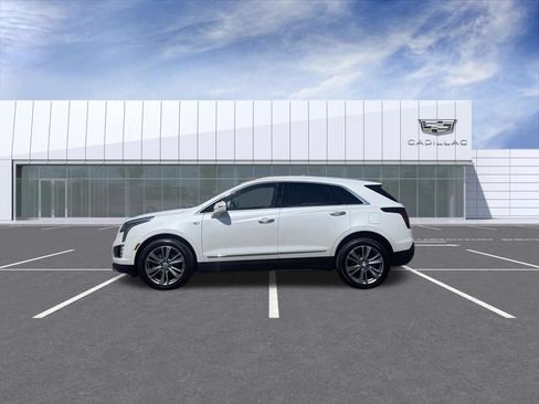 Certified 2024 Cadillac XT5 Premium Luxury w/ LPO, Floor Liner Package AWD/4WD image 5