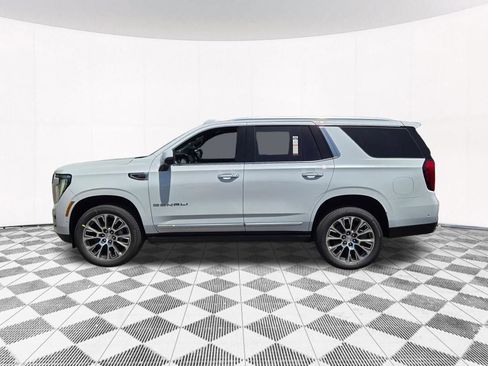 New 2026 GMC Yukon Denali w/ Sun & Power Step Package AWD/4WD image 30