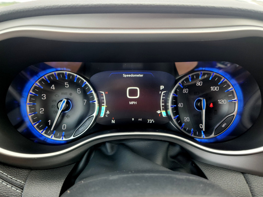 New 2027 Chrysler Pacifica Select FWD image 27
