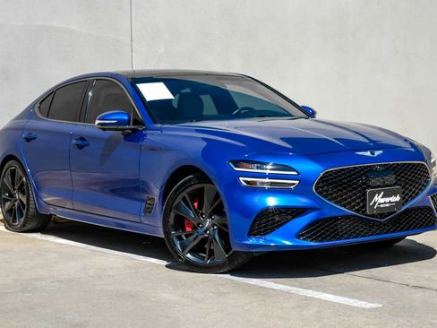 Used 2023 Genesis G70 3.3T w/ Sport Prestige Package image 7