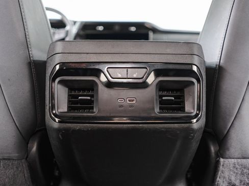 Used 2024 GMC Sierra 3500 AT4 w/ AT4 Premium Plus Package image 32