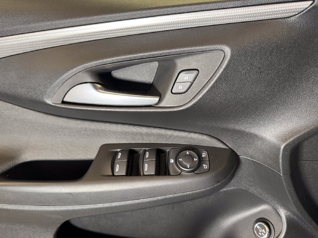 Used 2025 Buick Envista Avenir FWD image 19