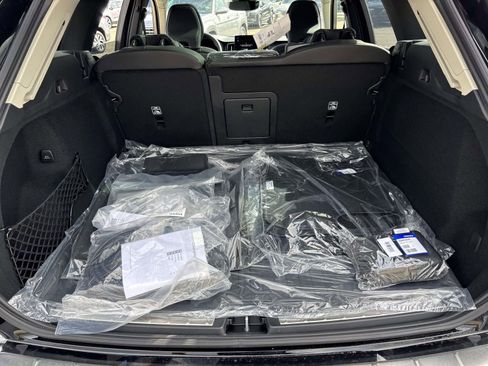 New 2026 Volvo XC60 T8 Ultra w/ Protection Package Premier image 9