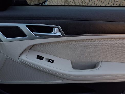 Used 2016 Hyundai Genesis 3.8 w/ Option Group 04 image 24