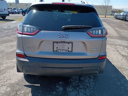 Used 2019 Jeep Cherokee Latitude Plus w/ Cold Weather Group image 6