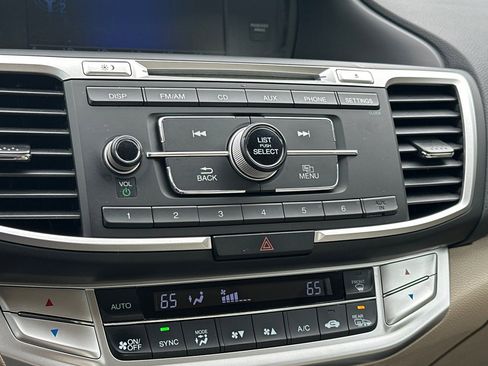 Used 2015 Honda Accord EX image 25
