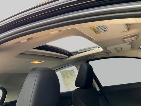 Used 2018 Honda HR-V EX image 26