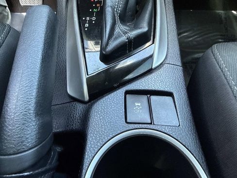 Used 2019 Toyota Corolla LE FWD image 35