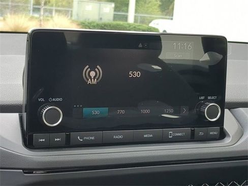 Used 2023 Honda Accord EX image 16