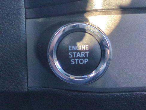 Used 2021 Toyota Tacoma TRD Sport image 36