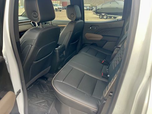 Used 2026 GMC Canyon Denali AWD/4WD image 11