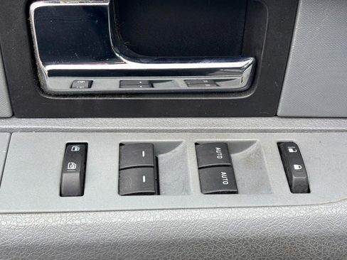 Used 2013 Ford F150 XLT w/ Luxury Equipment Group image 17