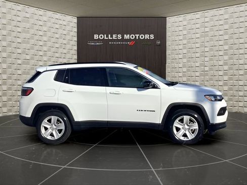 Certified 2022 Jeep Compass Latitude w/ Convenience Group image 3