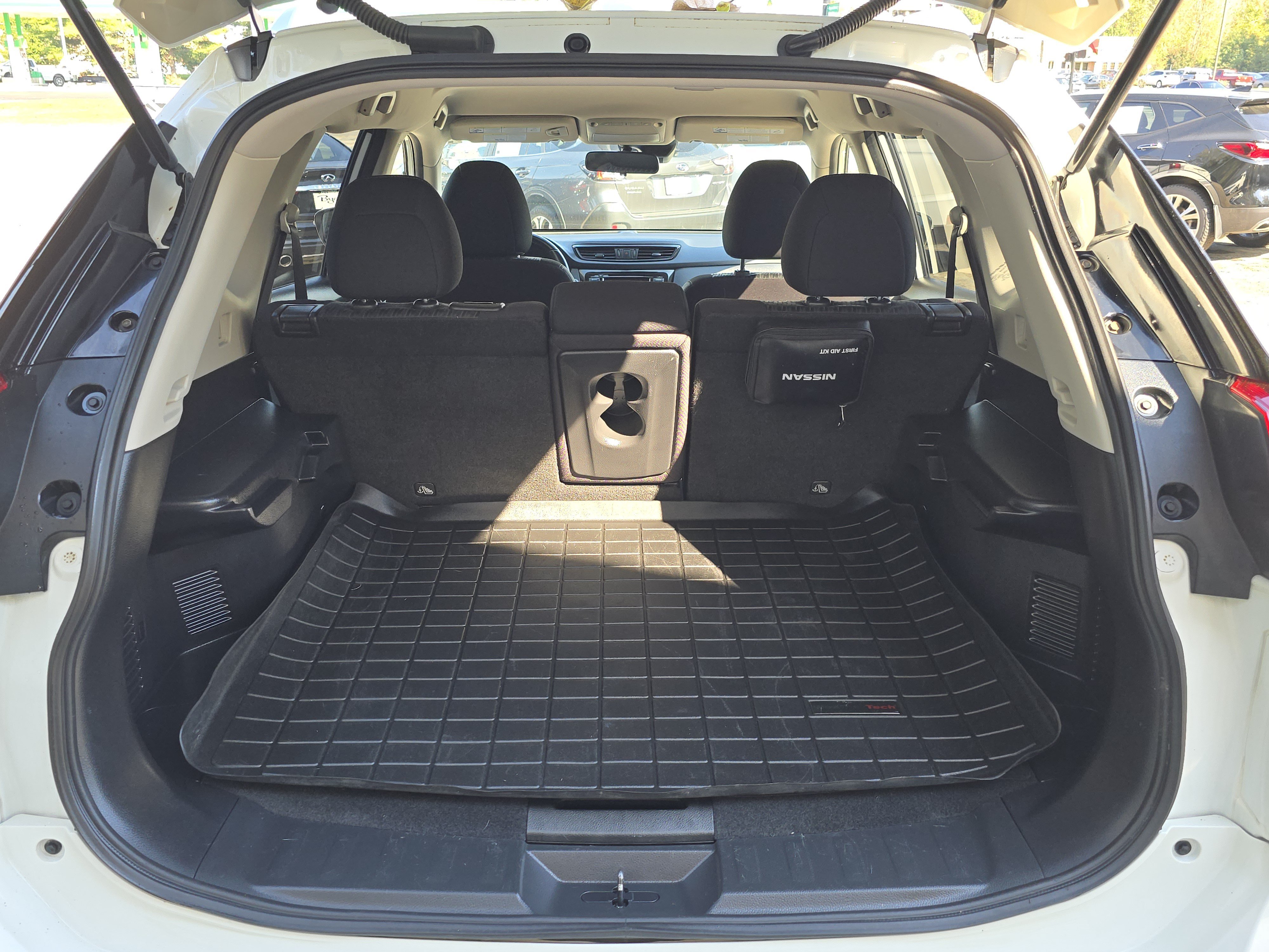 Used 2020 Nissan Rogue S w/ Special Edition Package AWD/4WD image 16