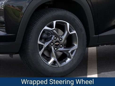 New 2026 Chevrolet Trax LT w/ Driver Confidence Package image 10