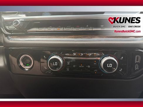 Used 2024 GMC Sierra 1500 Elevation w/ LPO, Elevation Black Package AWD/4WD image 21