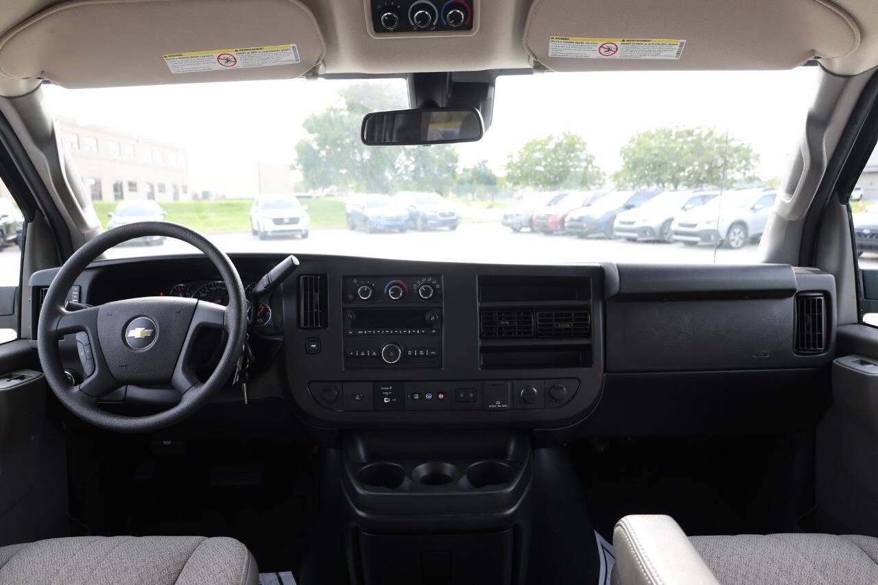 Used 2019 Chevrolet Express 3500 LT w/ LT Preferred Equipment Group RWD image 14