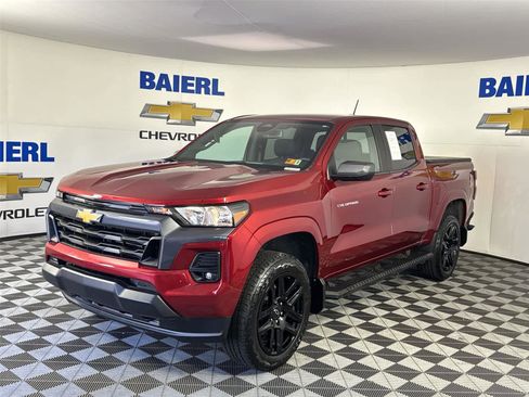 Used 2024 Chevrolet Colorado LT w/ LT Convenience Package II AWD/4WD image 1
