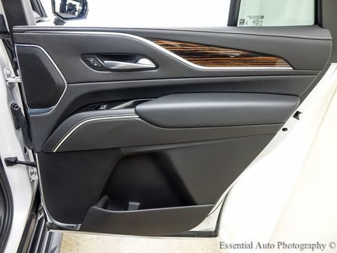 Certified 2024 Cadillac Escalade Premium Luxury AWD/4WD image 29