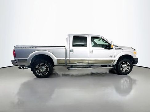 Used 2014 Ford F250 Platinum w/ Platinum Package image 5