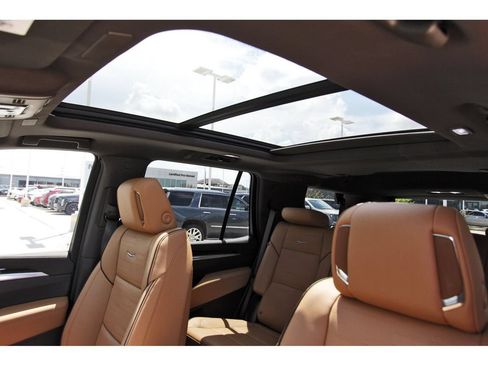 New 2026 Cadillac Escalade Luxury w/ Touring Package AWD/4WD image 24
