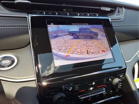 New 2026 Jeep Grand Cherokee Laredo image 22