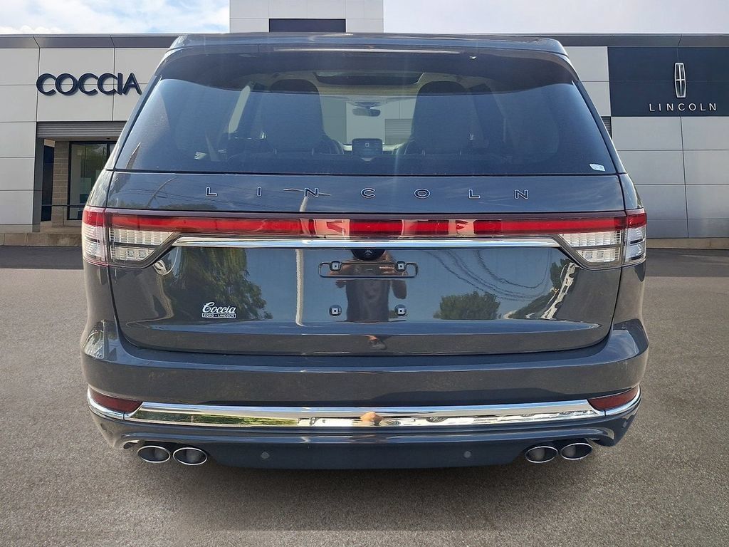 Certified 2023 Lincoln Aviator Black Label w/ Dynamic Handling Package AWD/4WD image 5