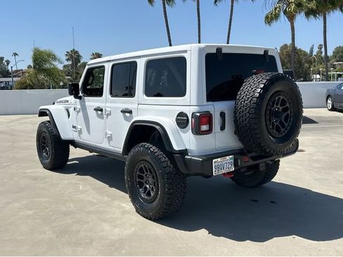 Used 2022 Jeep Wrangler Unlimited Rubicon w/ Xtreme Recon 35" Tire Package AWD/4WD image 4