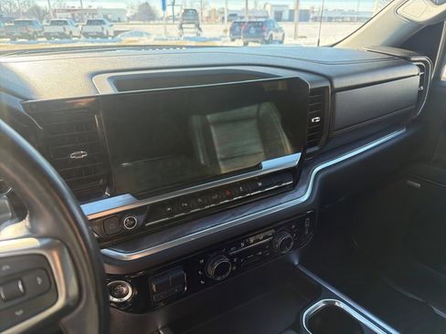 Used 2023 Chevrolet Silverado 1500 LTZ image 10