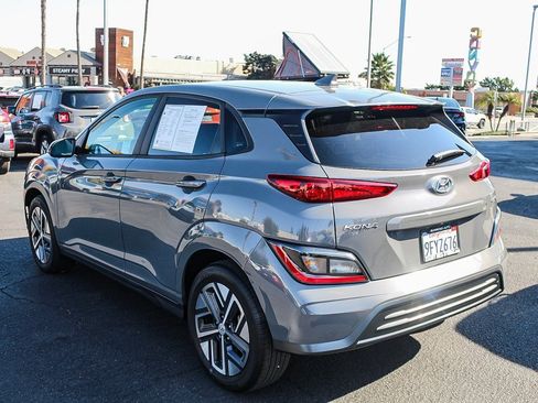Certified 2023 Hyundai Kona SE w/ Cargo Package image 7