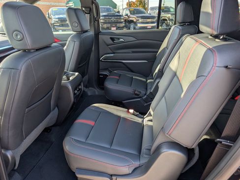 Used 2024 Chevrolet Traverse RS w/ LPO, Floor Liner Package AWD/4WD image 17