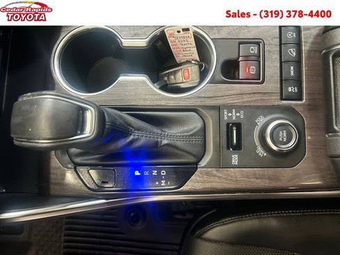 Certified 2022 Toyota Highlander Limited image 27