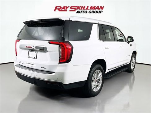Used 2023 GMC Yukon SLT w/ SLT Premium Package image 7
