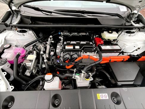 Used 2024 Toyota bZ4X XLE image 31