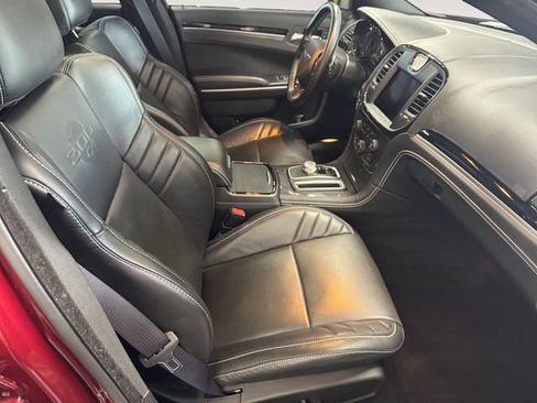 Used 2023 Chrysler 300 C RWD image 4