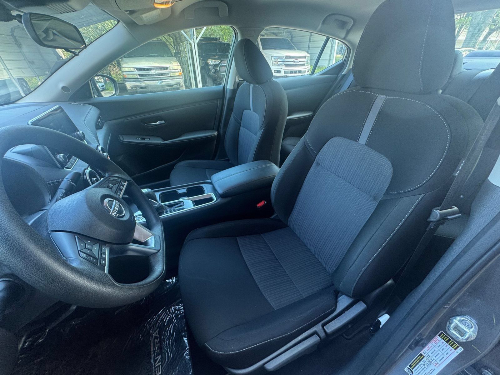 Used 2025 Nissan Sentra SV FWD image 33